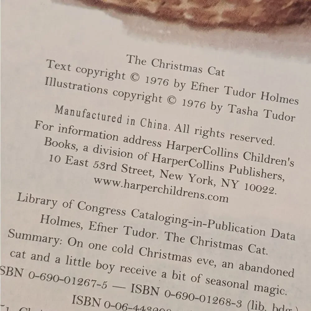 CHRISTMAS CAT 1976 Tudor Holmes Hardcover with Dust Jacket